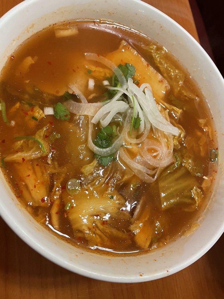Spicy Vietnamese noodle soup